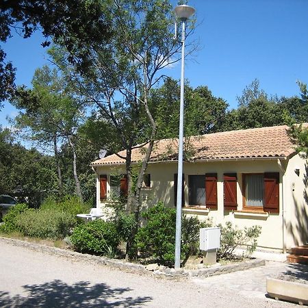 Bungalow Claret Vacquières المظهر الخارجي الصورة